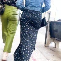 Dress jiggler