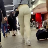 leggins thicc teen.mp4-2024-05-21-15h33m06s992.jpg