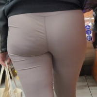 tight leggings.mp4-2024-06-01-08h27m09s191.jpg