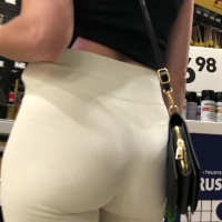 Lowes booty