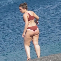 Chunky beach girl