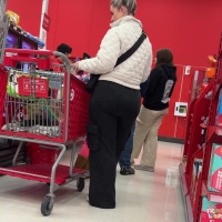 Pawg DONK Milf at Target.mp4-2024-06-16-09h49m24s922.jpg