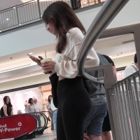 Big booty cutie