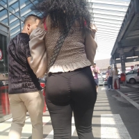 Latina booty in black