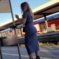 tight dress smoking.mp4-2024-06-23-12h09m05s241.jpg