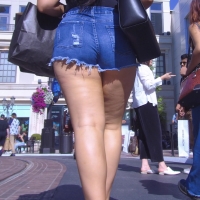 Big booty denim babe (horizontal)
