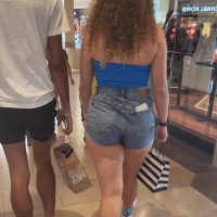 Mall hottie in shorts