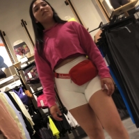 Hot Lulu employee