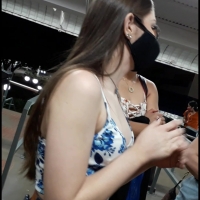 University girl cleavage