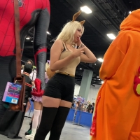 Hot cosplay babe