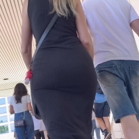 Big booty blonde in dress (part 1)