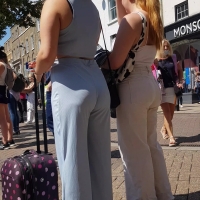 2 Thick Chicks In Flares .mp4-2024-07-18-09h01m56s844.jpg