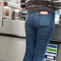 Redhead booty in jeans