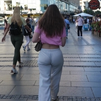 Nice booty in sweats