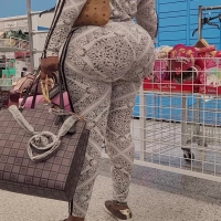 Monster ebony booty and blonde
