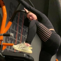 Sexy gym blonde