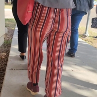 Petite jiggle