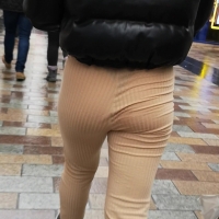 Beige booty