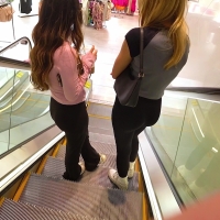 Escalator booty