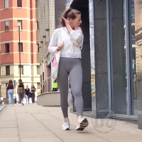 Pretty leggings girl