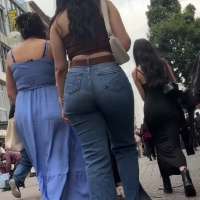 Phat jeans booty