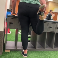 PAWG stretching