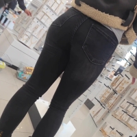 Black jean booty