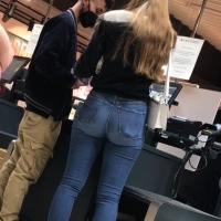 Juicy jeans booty