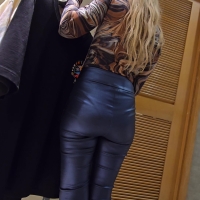 Wetlook blondie