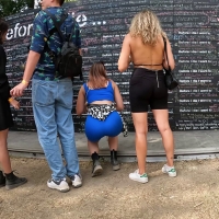 Festival babe in blue