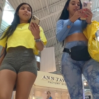 Hot Latina duo