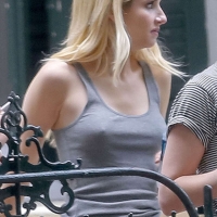 Emma Roberts pokies