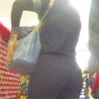 Big booty Latina milf