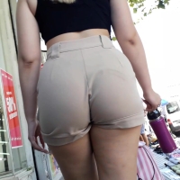 Blonde in beige