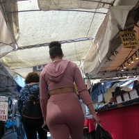 Big booty in pink