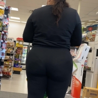 Phat booty in leggings