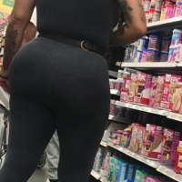 Big booty ebony milf