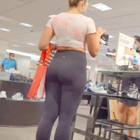 Sexy Latina in Lulu's