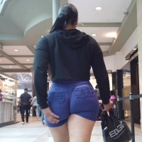 Ebony ass jiggle in purple