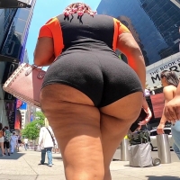 Phat ebony cheeks