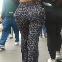 Sexy jiggler