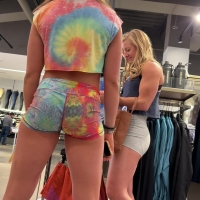 Sexy fit babe