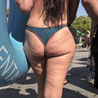 Chunky waterpark booty