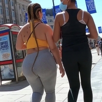 Monster booty in grey