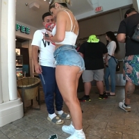 Starbucks cheeks
