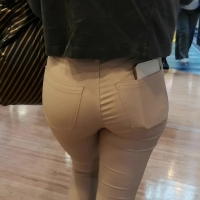Cream jeans booty (part 2)