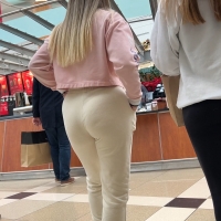 Big booty in cream sweats