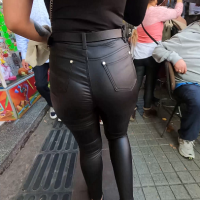 Sexy leather ass